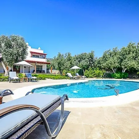 Sleeps 8 Pool Air Con Wifi 빌라 *